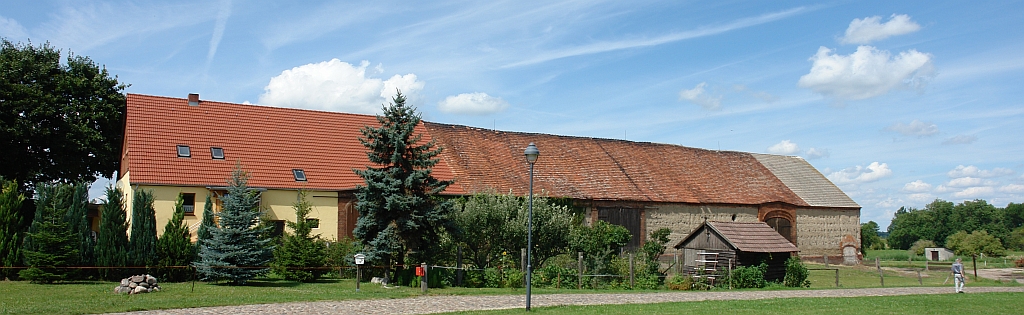 Altes Geb&auml;ude in Ribbeck im Havelland